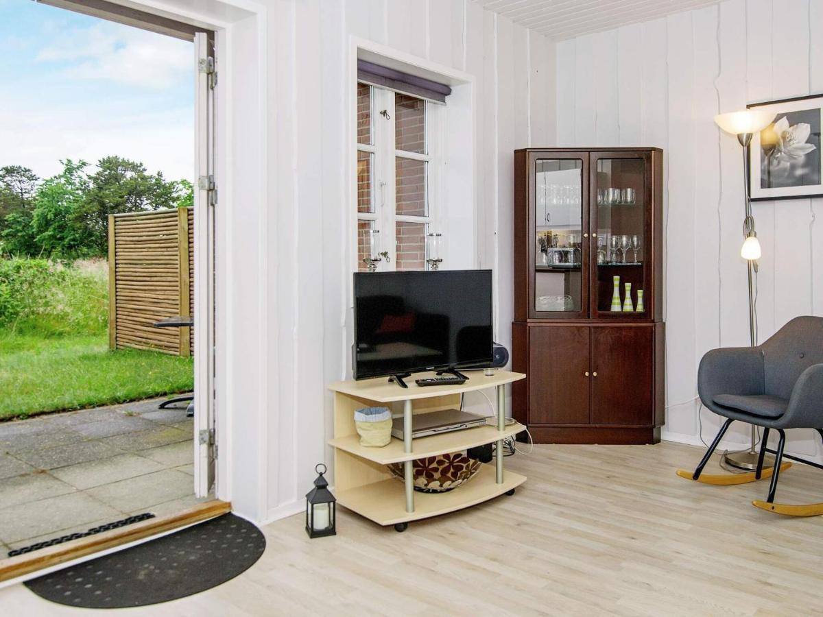 4 Person Holiday Home In R M Rømø Kirkeby Exterior foto